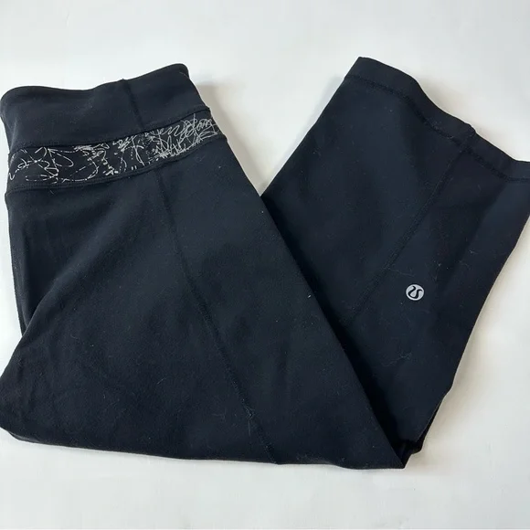Lululemon Reversible Capris - Picture 4 of 6